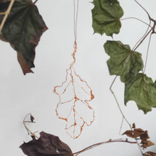 Load image into Gallery viewer, Copper Fallen Oak Leaf