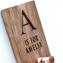 Load image into Gallery viewer, Contemporary Personalised Engraved Oak Shaker Peg